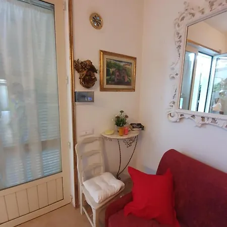 La Maga Mare & Parking Nyaraló Viareggio